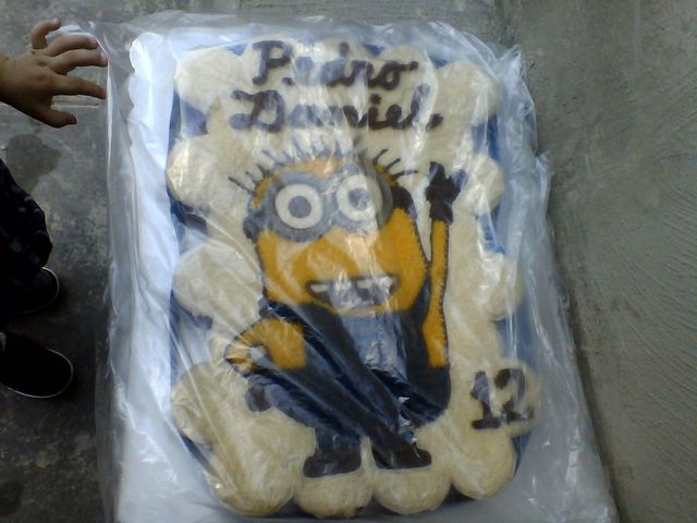pastel cupcakes de minions